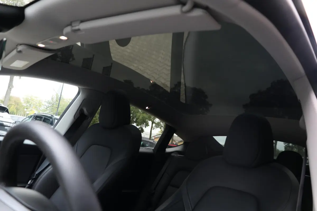 RWD 58 kWh |LFP ACCU| 20'Inch Trekhaak Leder Panodak 360View PrivacyGlass Uitstraling! 135000KM BJ2023