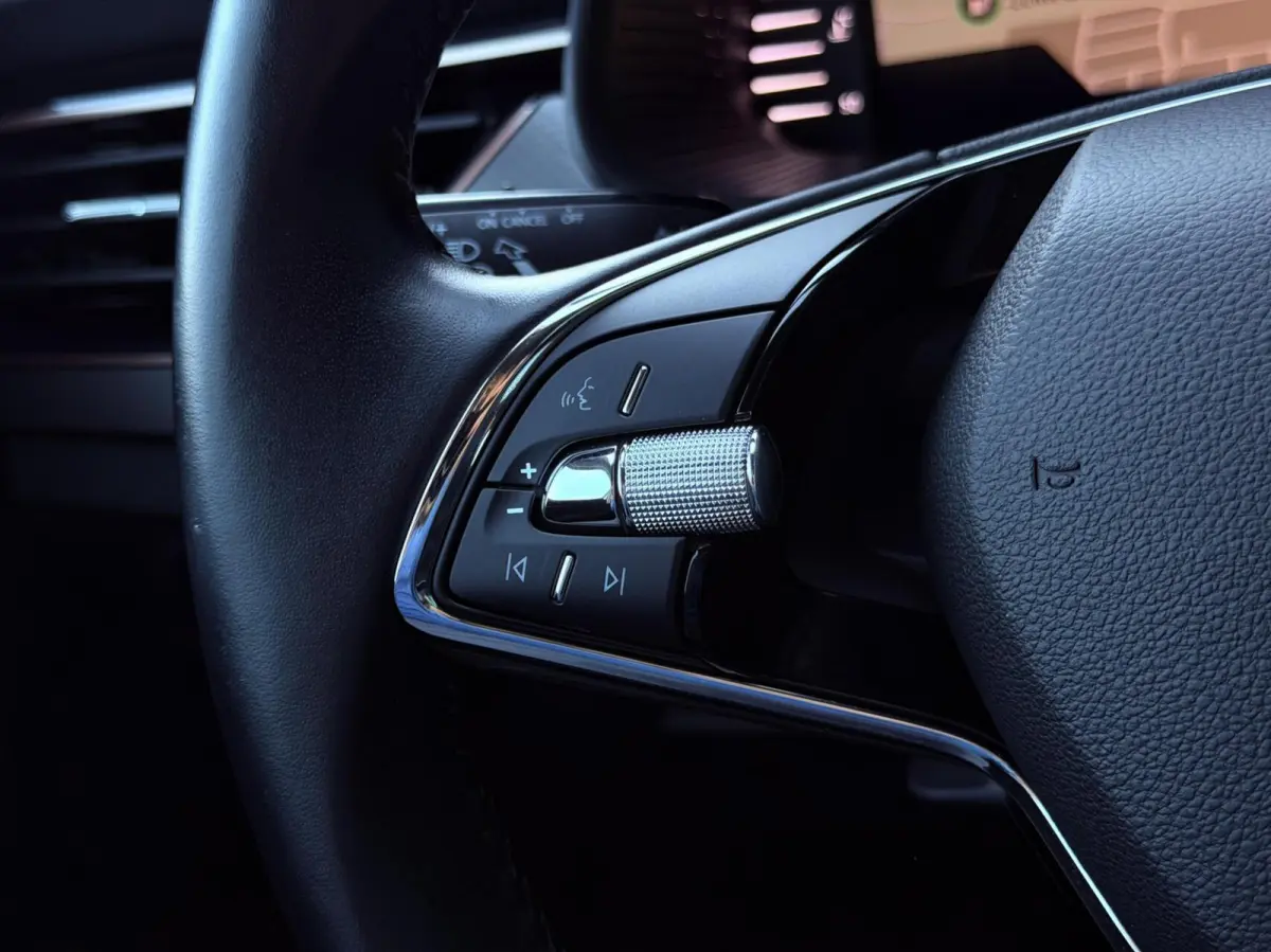 1.0 TSI Business Edition 22DKM!! | CARPLAY | CAM | NAV | PDC | LED | DIGI.DASH | STOELVERW. 1'EIG