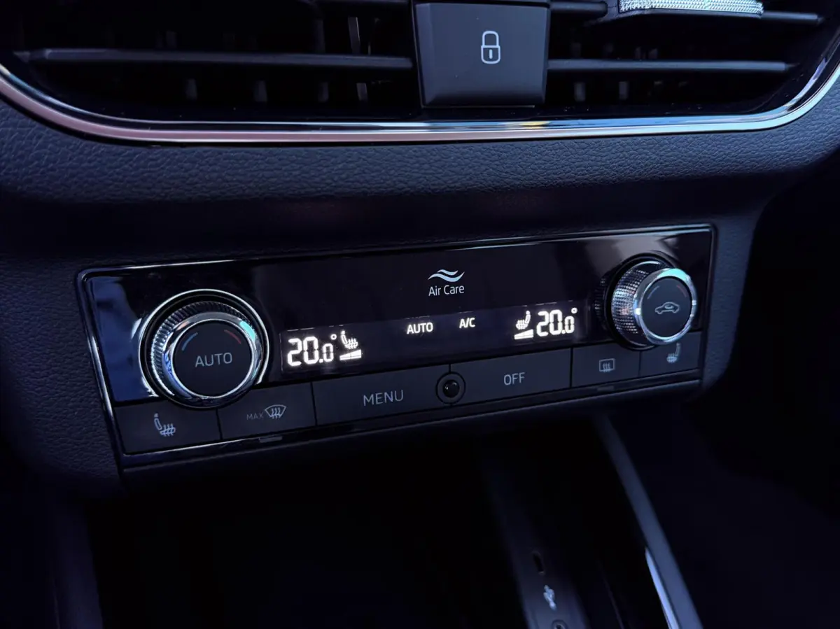 1.0 TSI Business Edition 22DKM!! | CARPLAY | CAM | NAV | PDC | LED | DIGI.DASH | STOELVERW. 1'EIG