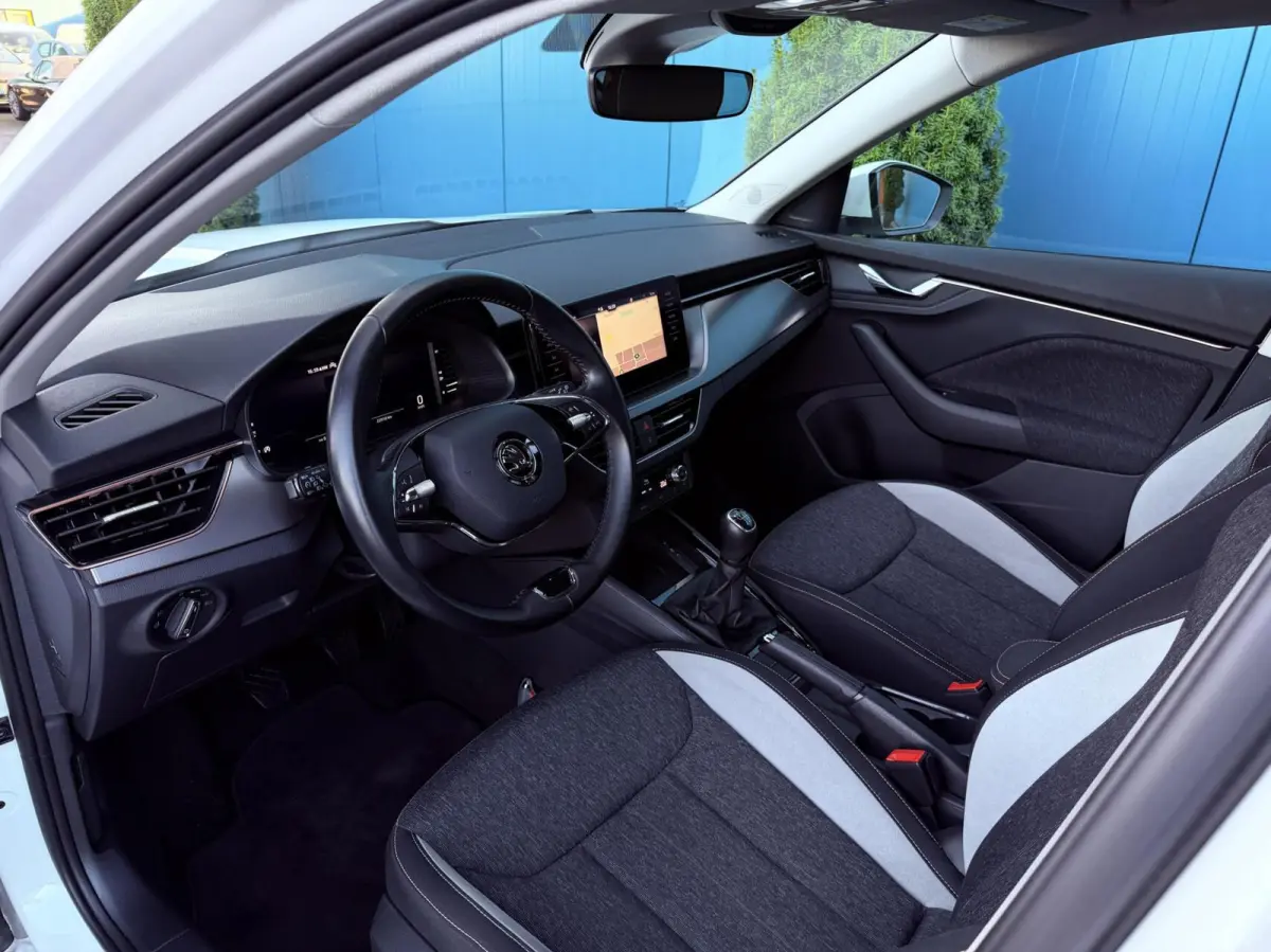 1.0 TSI Business Edition 22DKM!! | CARPLAY | CAM | NAV | PDC | LED | DIGI.DASH | STOELVERW. 1'EIG