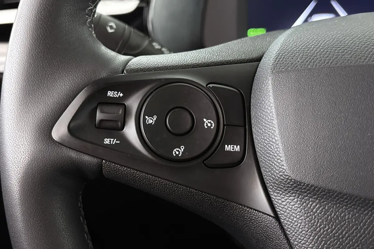 Electric GS 50 kWh Groot Navi Camera LED Apple CarPlay