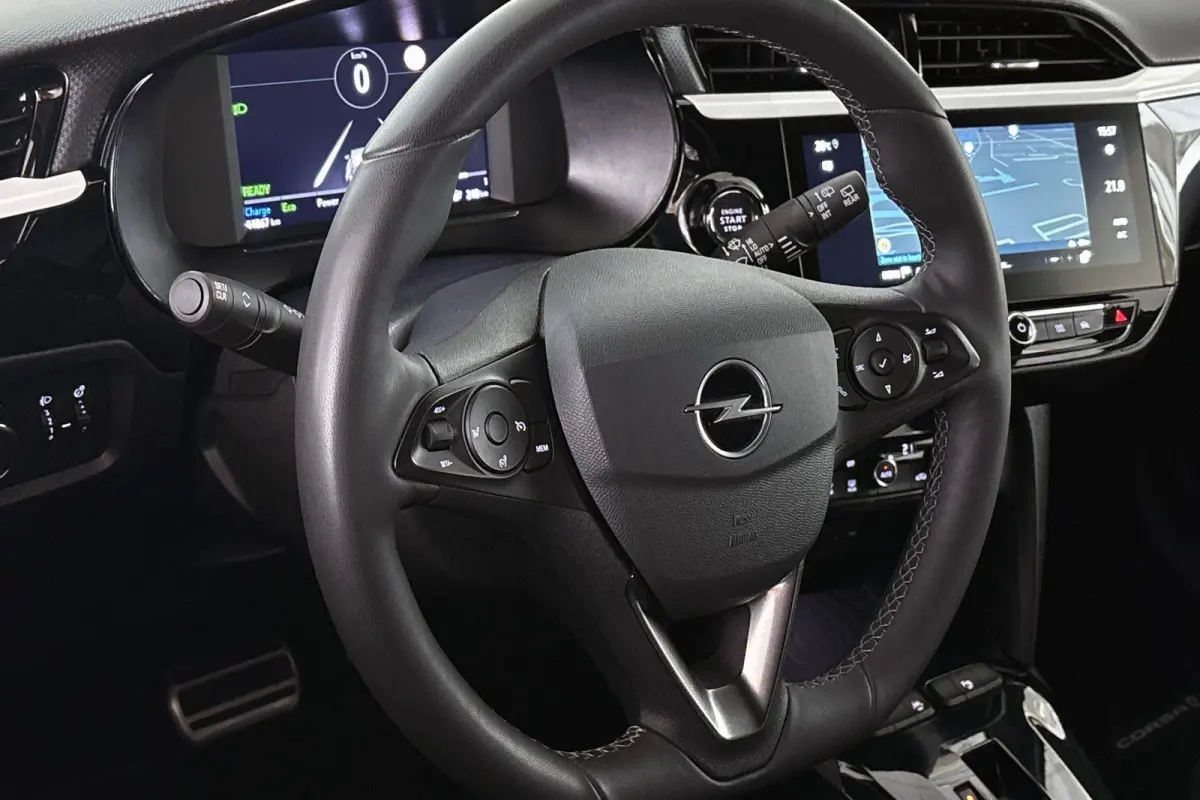 Electric GS 50 kWh Groot Navi Camera LED Apple CarPlay