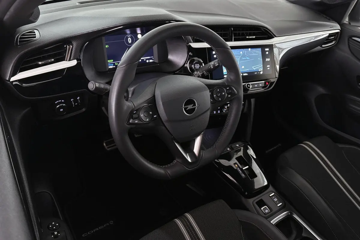 Electric GS 50 kWh Groot Navi Camera LED Apple CarPlay