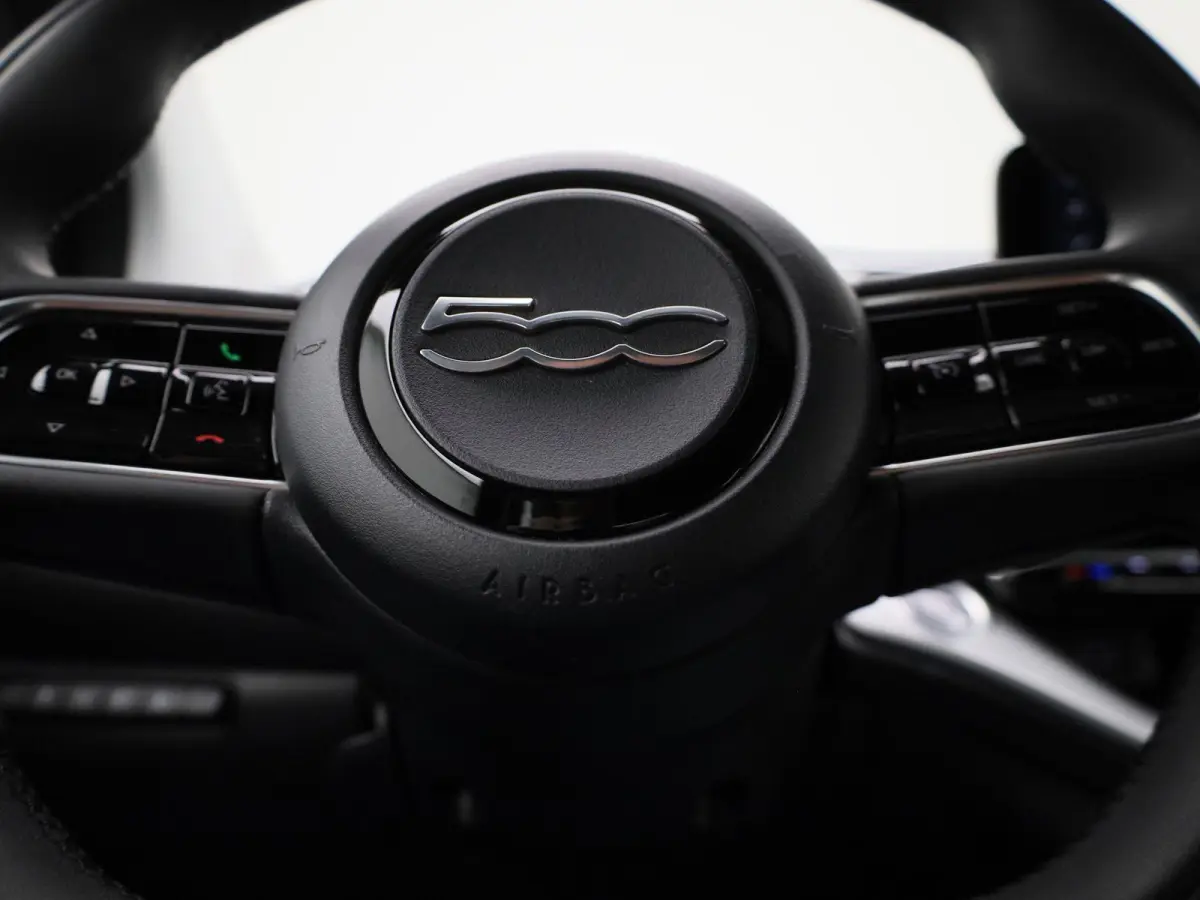 500e 42 kWh Icon | WORDT VERWACHT |