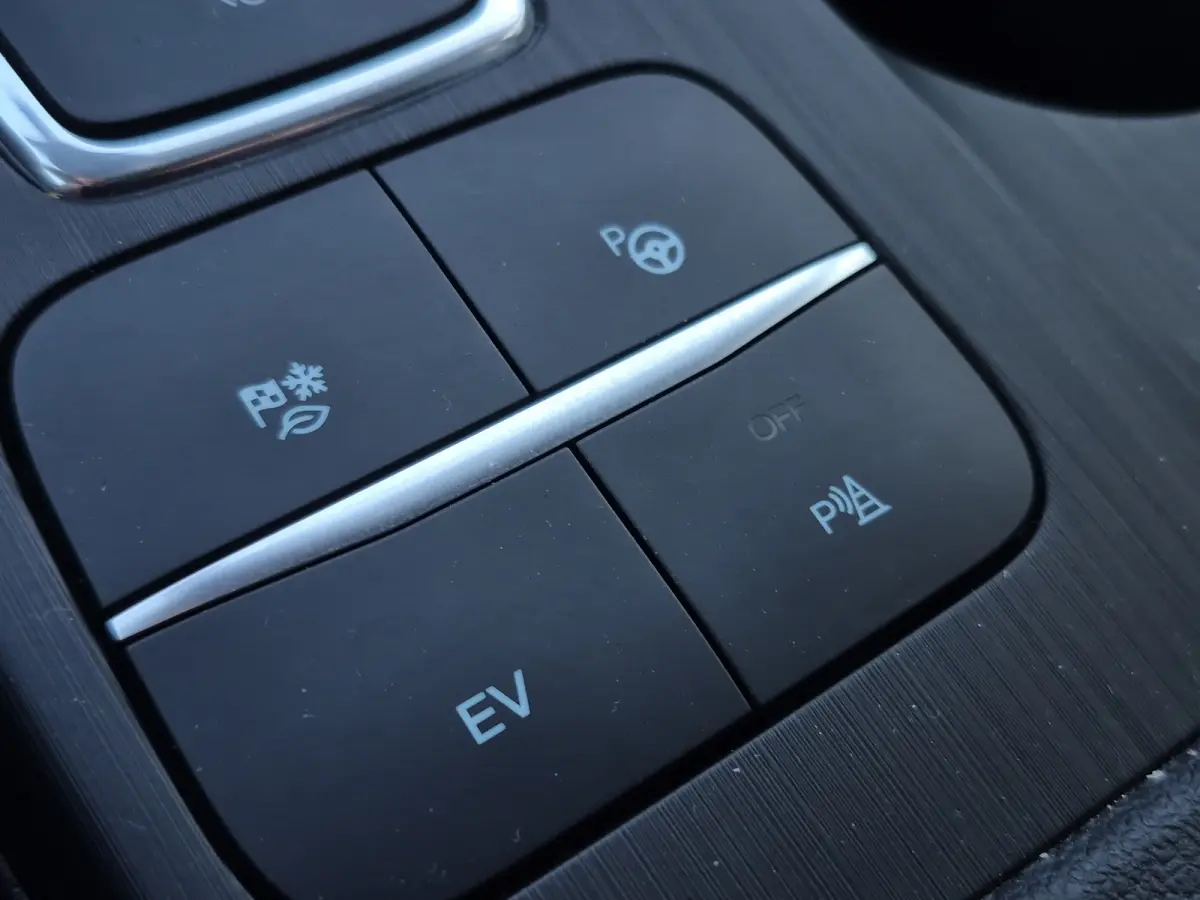 2.5 PHEV Vignale Stoel+Stuur+Voorruitverwarming | Memory stoelen vol leder | Camera voor + Achter | Full LED | Keyless |