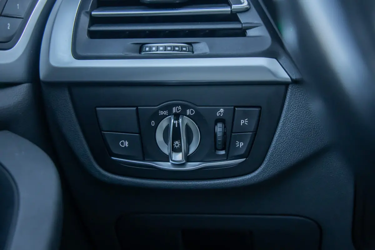 Executive 80 kWh | Pano | Trekhaak | Leder | Memory | Adap.cruise | Camera | Digitaal dashboard | Achteruitrijcamera | Apple Carplay/Android Auto|telefoonintegratie premium | Cruise control 