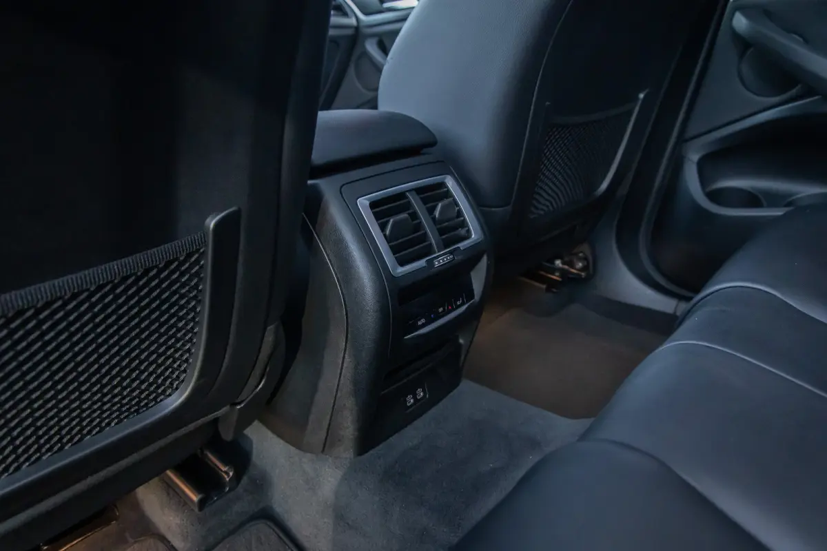 Executive 80 kWh | Pano | Trekhaak | Leder | Memory | Adap.cruise | Camera | Digitaal dashboard | Achteruitrijcamera | Apple Carplay/Android Auto|telefoonintegratie premium | Cruise control 
