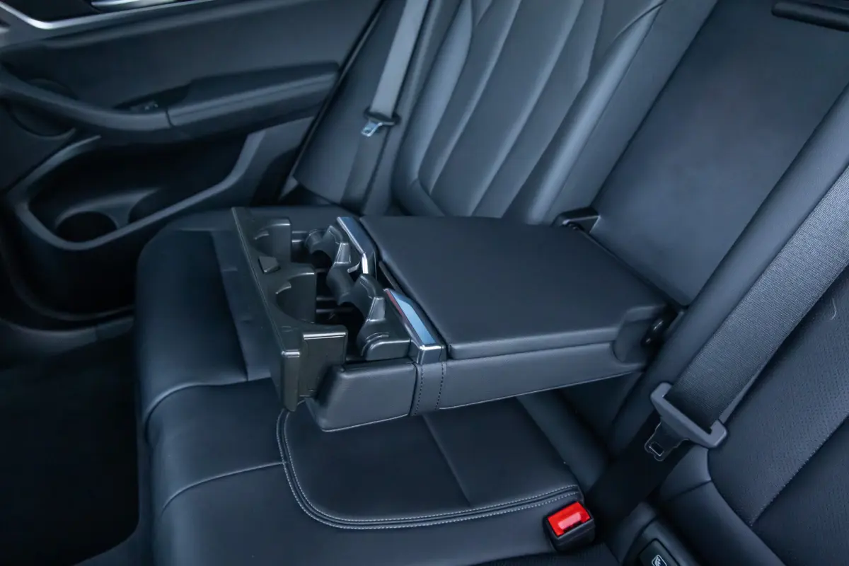 Executive 80 kWh | Pano | Trekhaak | Leder | Memory | Adap.cruise | Camera | Digitaal dashboard | Achteruitrijcamera | Apple Carplay/Android Auto|telefoonintegratie premium | Cruise control 