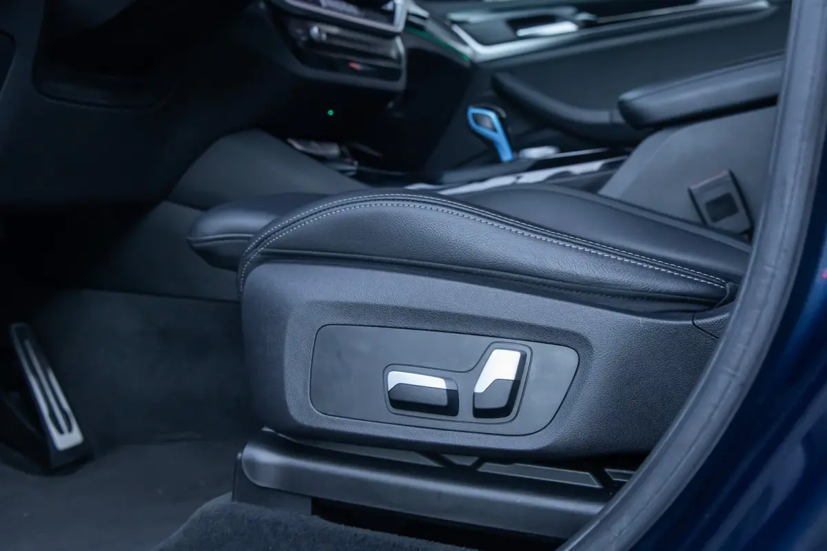 Executive 80 kWh | Pano | Trekhaak | Leder | Memory | Adap.cruise | Camera | Digitaal dashboard | Achteruitrijcamera | Apple Carplay/Android Auto|telefoonintegratie premium | Cruise control 