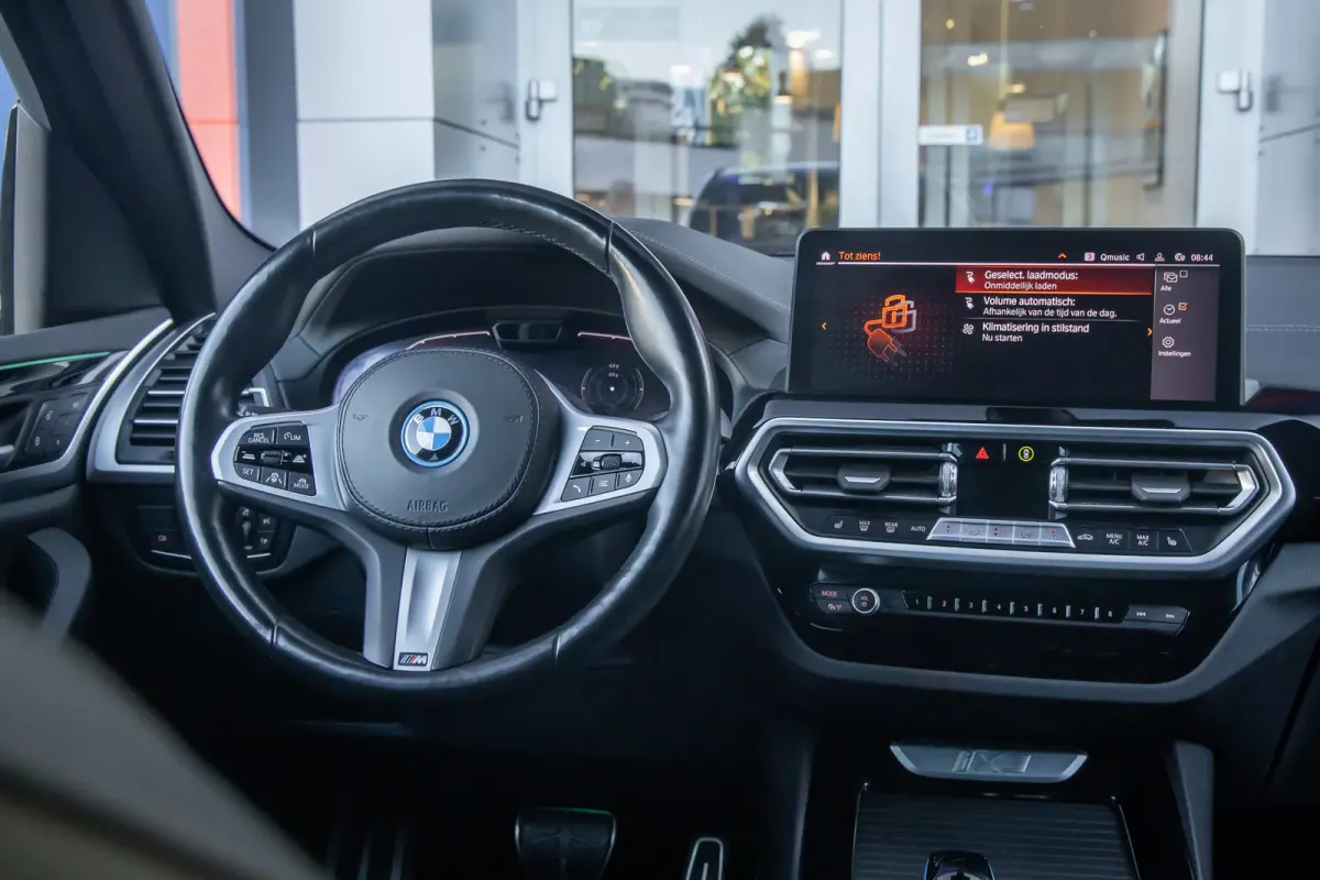 Executive 80 kWh | Pano | Trekhaak | Leder | Memory | Adap.cruise | Camera | Digitaal dashboard | Achteruitrijcamera | Apple Carplay/Android Auto|telefoonintegratie premium | Cruise control 