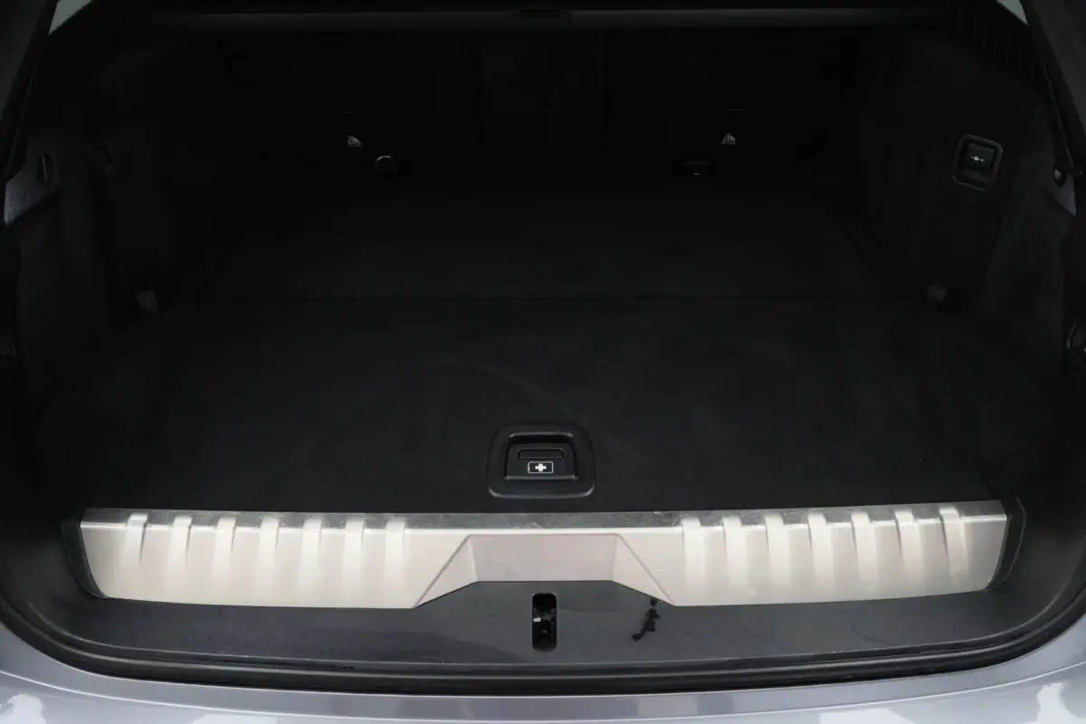 530e M Sport Edition Leer, Soft-Close, 360° Camera, Head-Up, Stoelverwarming/ventilatie, LED, 19''