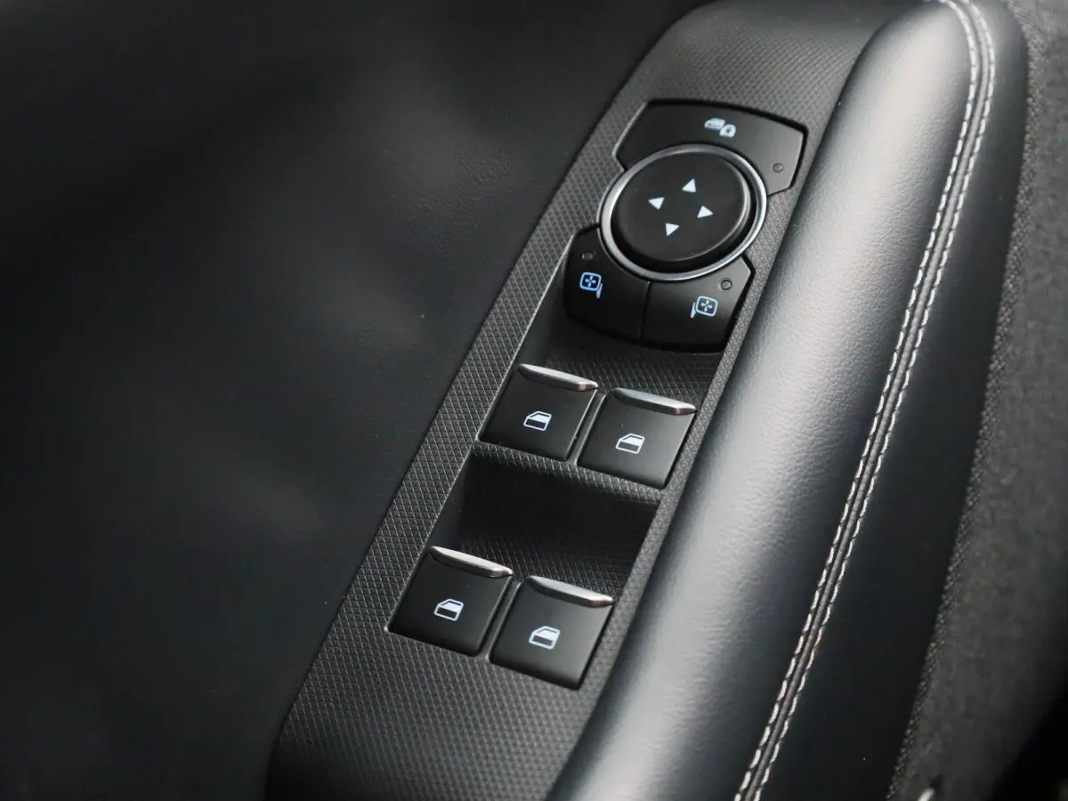 RWD 75 kWh | Apple Carplay/Android Auto | Camera | Cruise Control | Lichtmetalen Velgen |