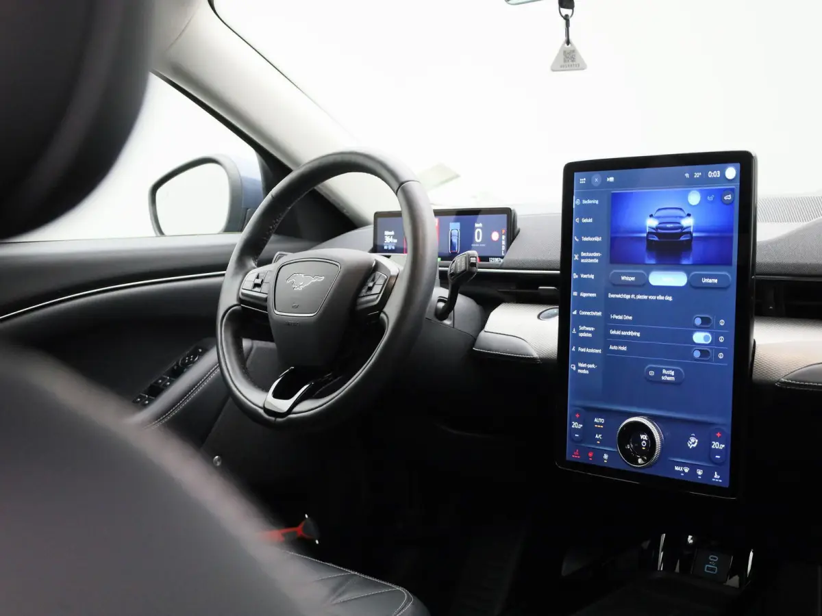 RWD 75 kWh | Apple Carplay/Android Auto | Camera | Cruise Control | Lichtmetalen Velgen |