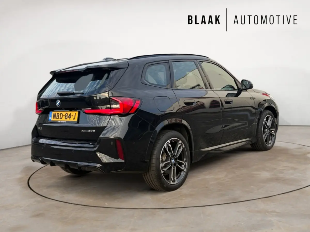 xDrive 30 e M Sport