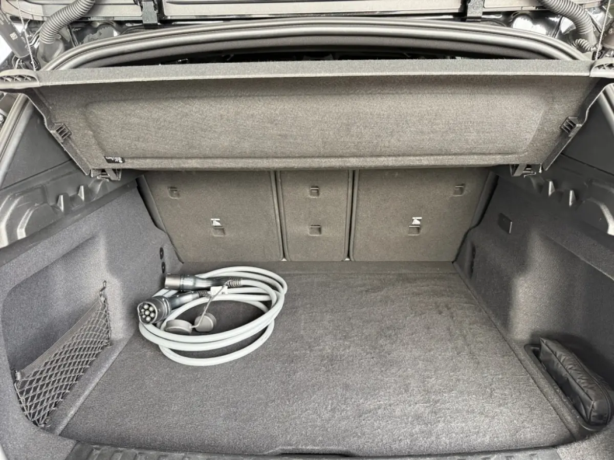 xDrive 30 e M Sport