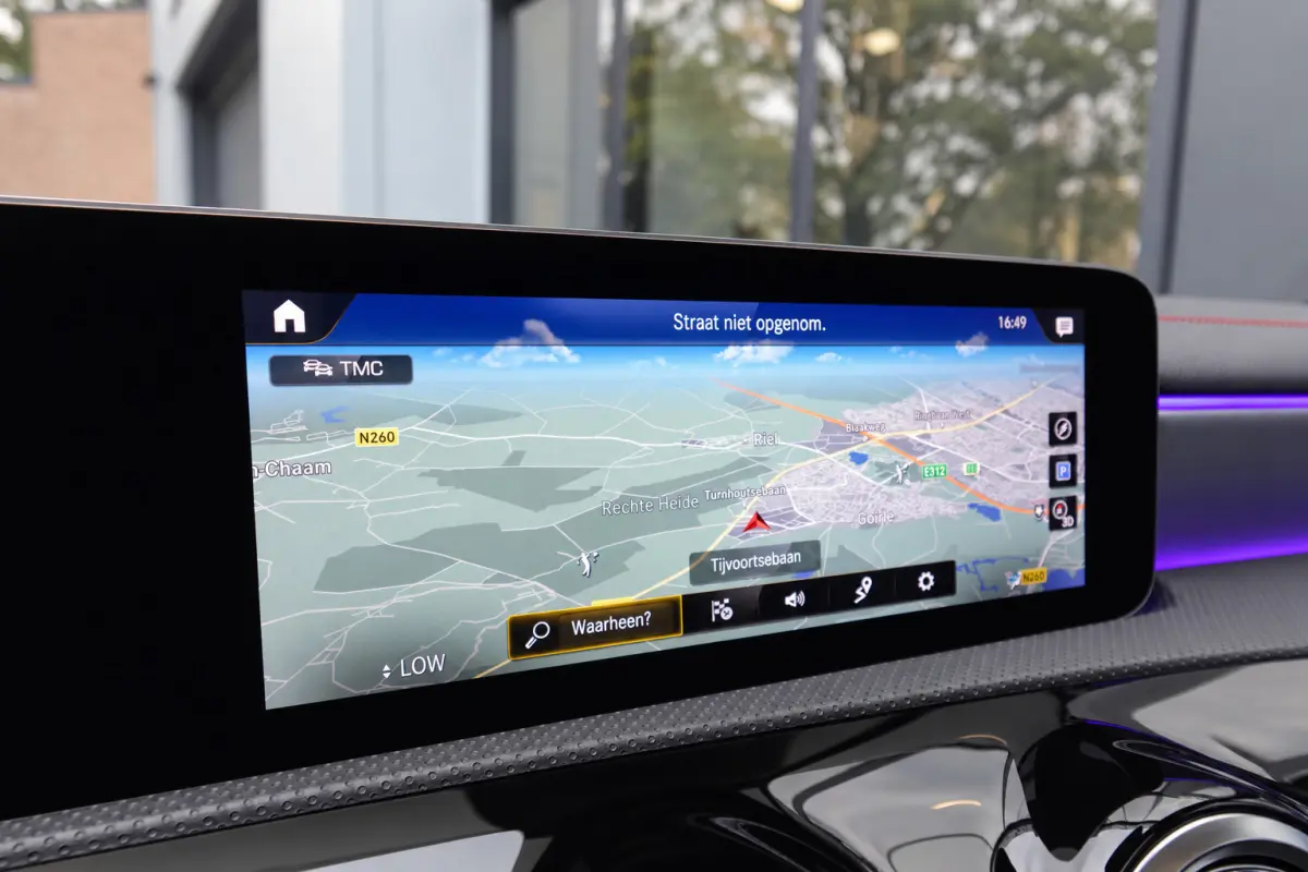 180 AMG PANO CAM SFEER