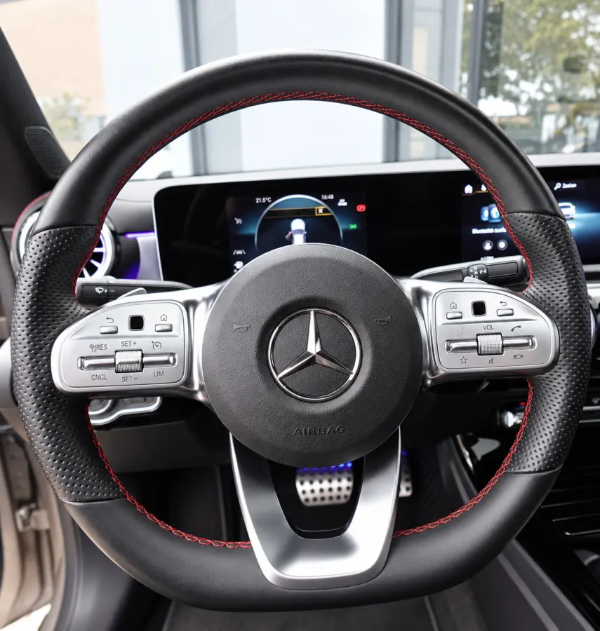 180 AMG PANO CAM SFEER
