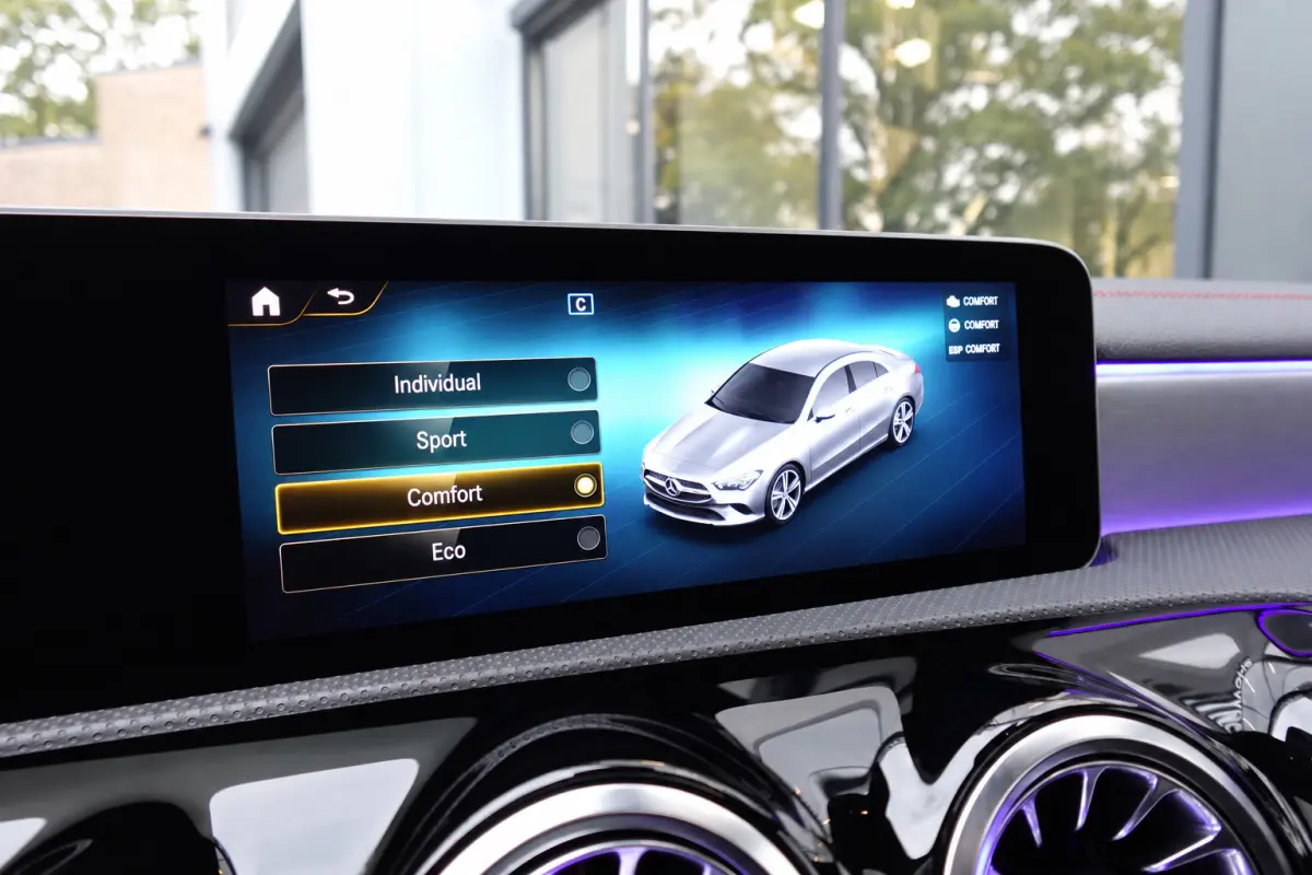 180 AMG PANO CAM SFEER