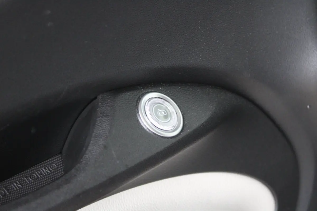 La Prima 42 kWh | Adaptieve cruise control met Stuurhulp | JBL Audio | Dodehoek-detectie | Climate |