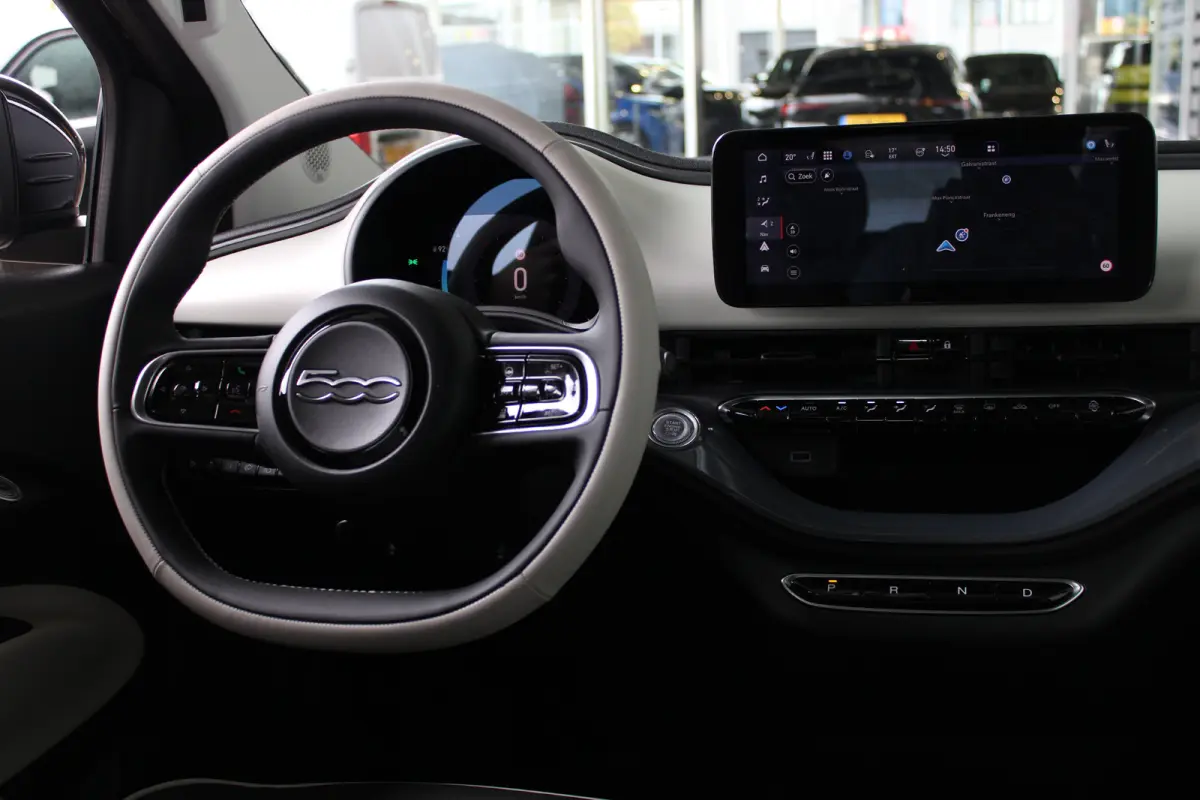 La Prima 42 kWh | Adaptieve cruise control met Stuurhulp | JBL Audio | Dodehoek-detectie | Climate |