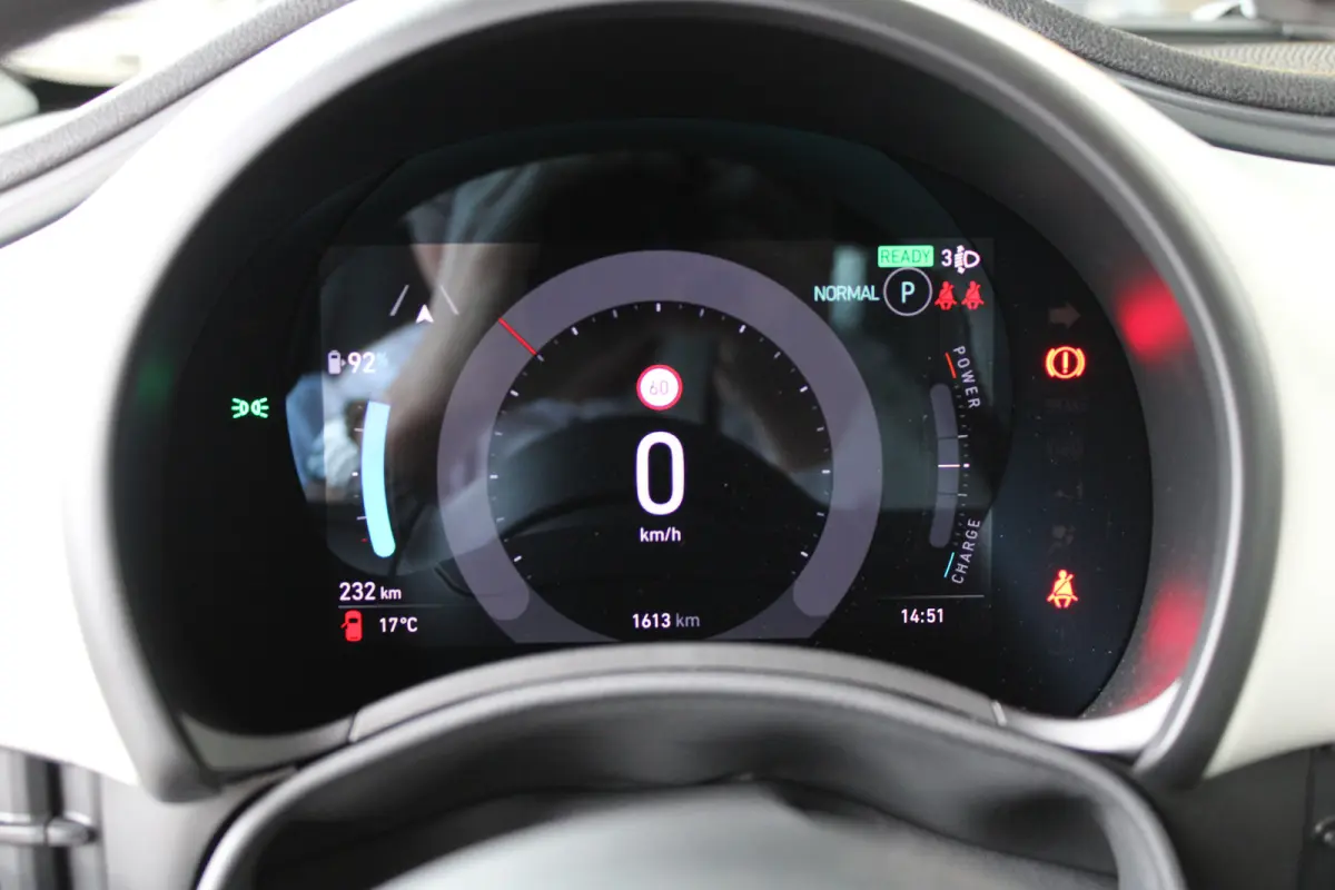 La Prima 42 kWh | Adaptieve cruise control met Stuurhulp | JBL Audio | Dodehoek-detectie | Climate |