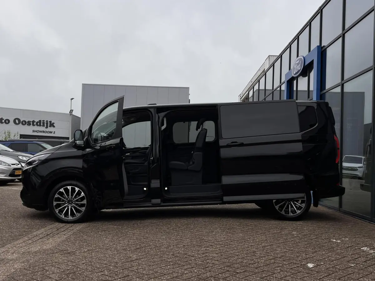 Tourneo 340 2.5 PHEV L2H1 Titanium X 233PK VOL leder 8 zitplaatsen verschuif/uitneembare stoelen Adaptieve Cruise Climate 2de rij All Seasons 19" velgen *Compleet*