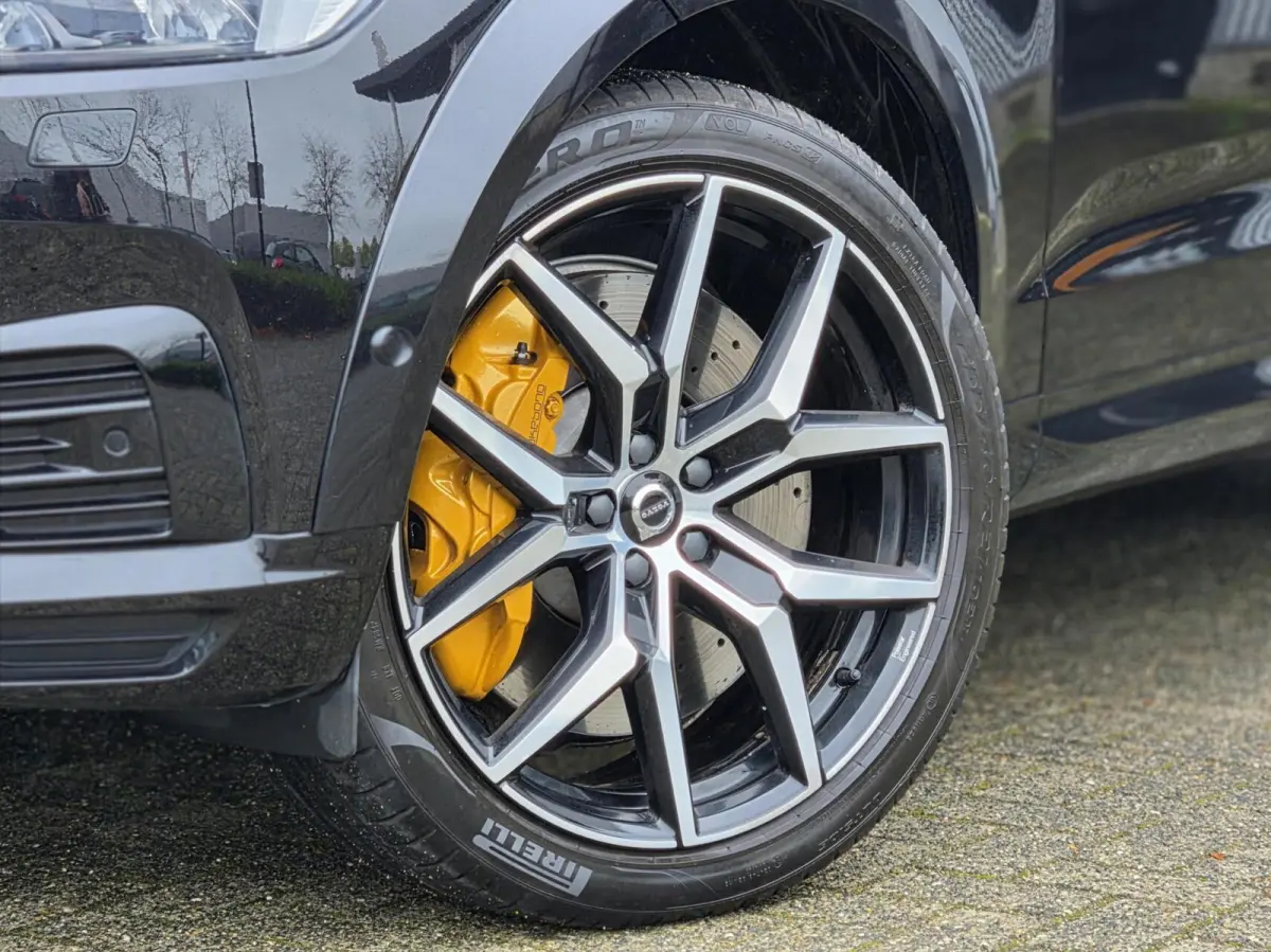 2.0 T8 Plug-in-hybrid AWD Polestar Engineered|PANO|H&K|MEMORY