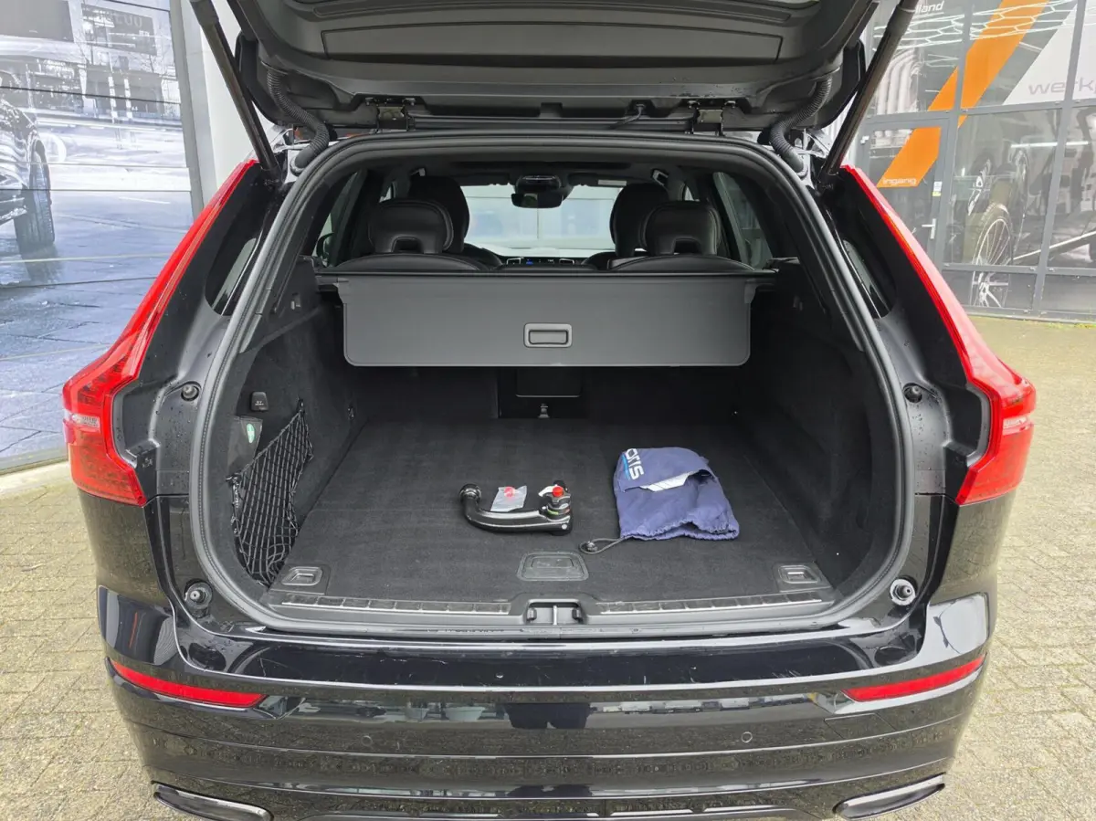 2.0 T8 Plug-in-hybrid AWD Polestar Engineered|PANO|H&K|MEMORY
