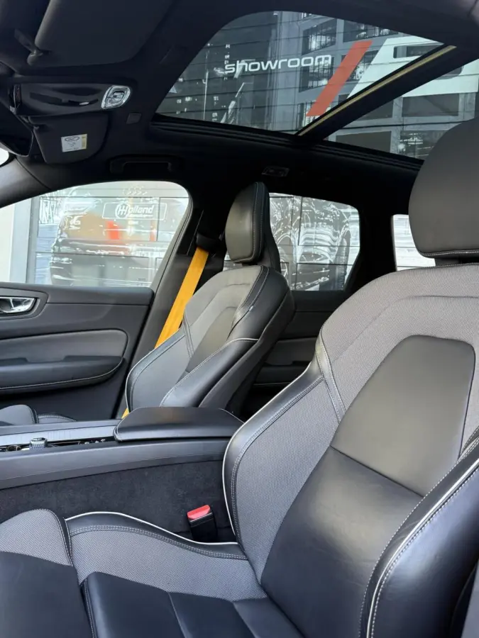 2.0 T8 Plug-in-hybrid AWD Polestar Engineered|PANO|H&K|MEMORY