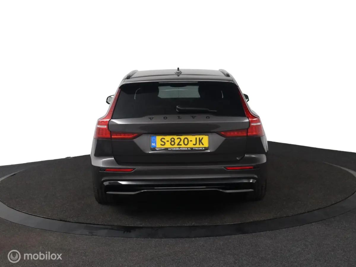 2.0 B4 Plus Dark | Adaptieve Cruise | BLISS | Pilot Assist | Contour Stoelen | Verwarmbare voorstoelen & Stuurwiel | 19" Velgen | Google