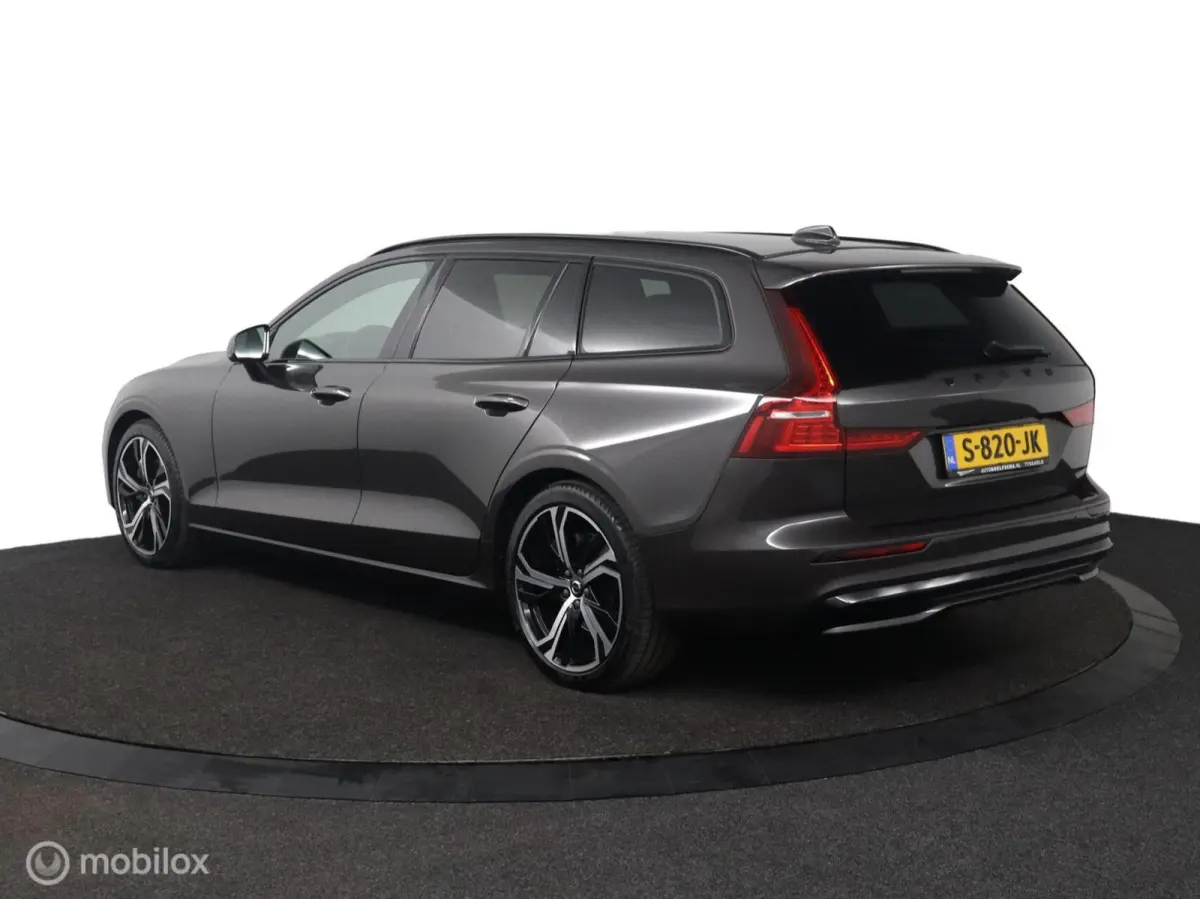 2.0 B4 Plus Dark | Adaptieve Cruise | BLISS | Pilot Assist | Contour Stoelen | Verwarmbare voorstoelen & Stuurwiel | 19" Velgen | Google