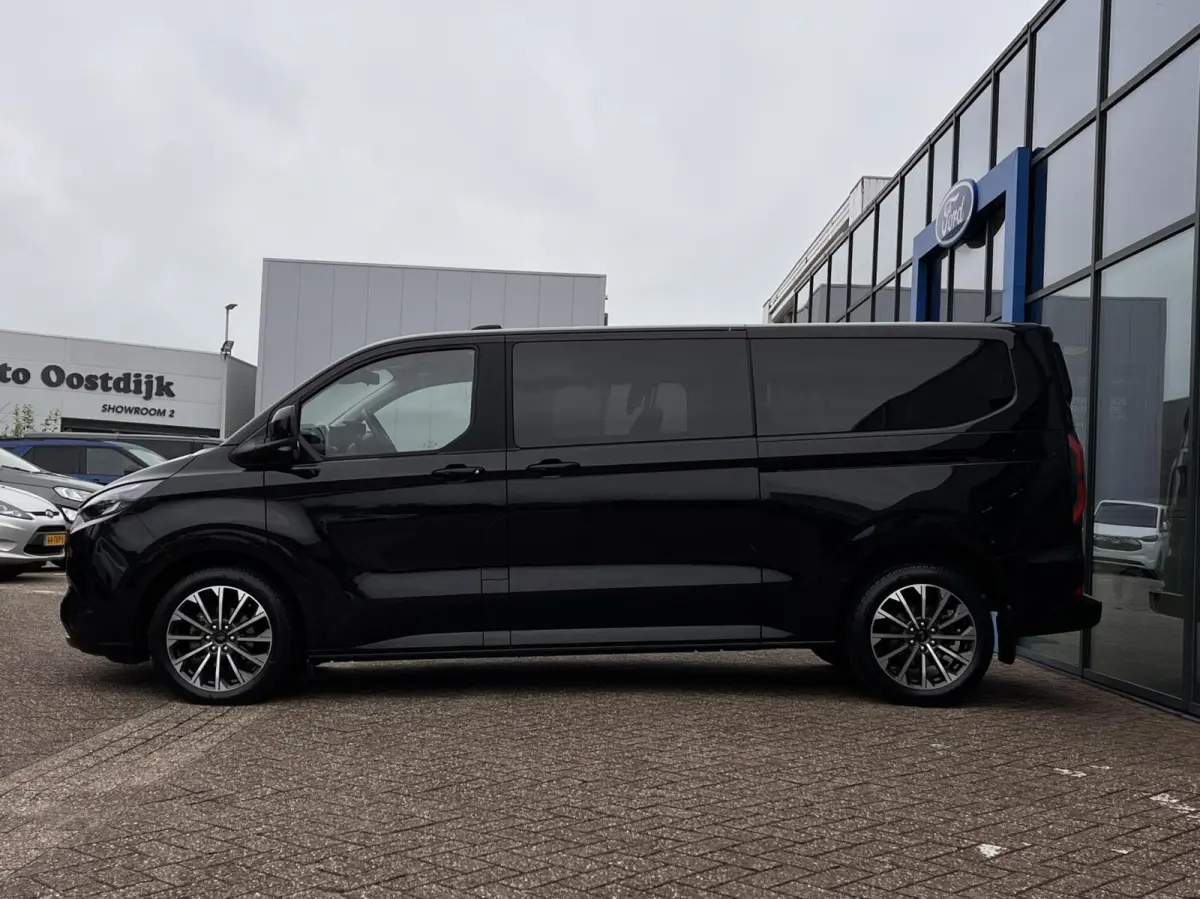 Tourneo 340 2.5 PHEV L2H1 Titanium X 233PK Emissiezonevrij!! Ex. BTW/incl. BPM 8Pers. Adaptieve Cruise Winterpack VOL leder 8 zitplaatsen verschuif/uitneembare stoelen Adaptieve Cruise Clima