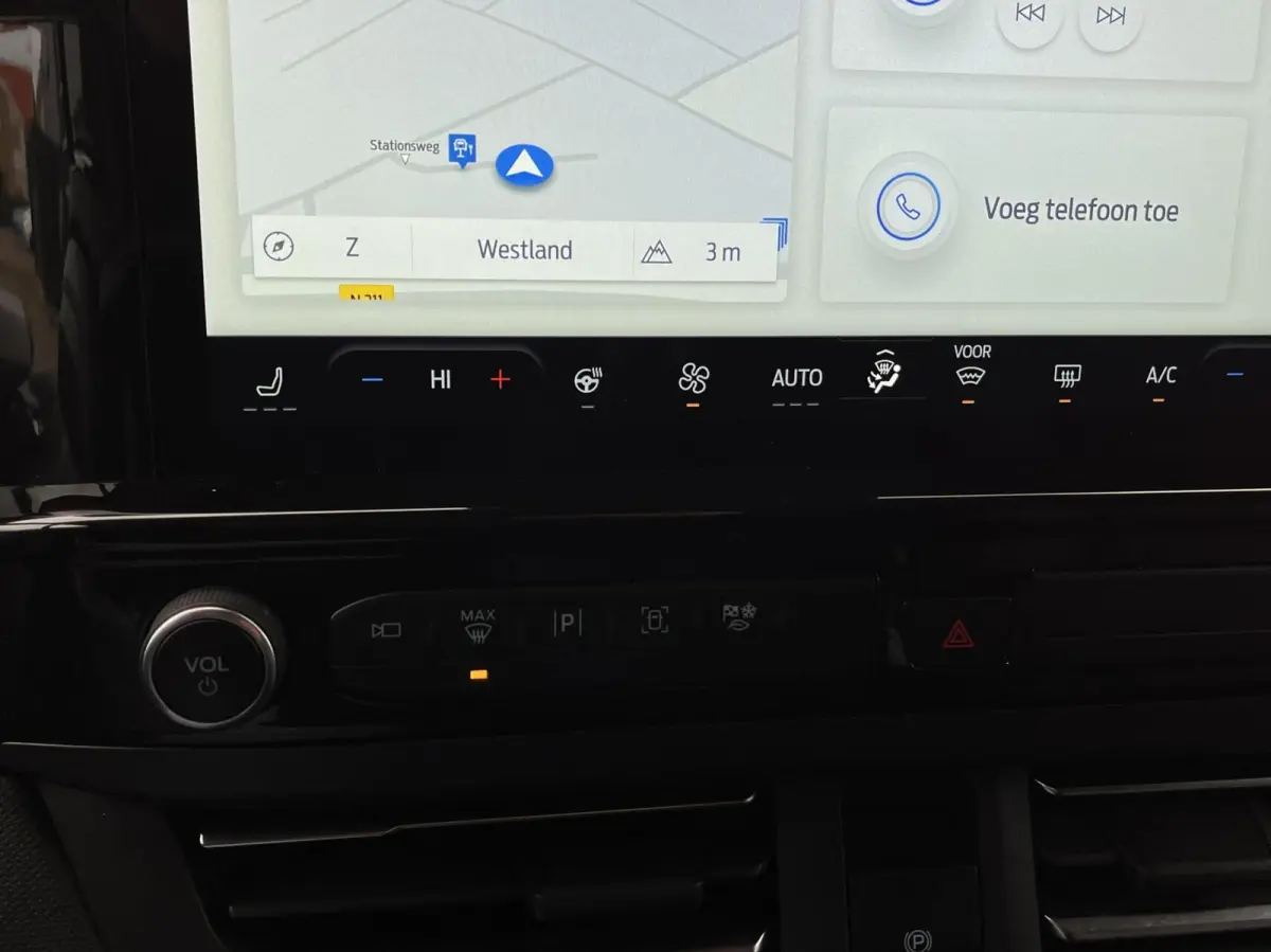 Tourneo 340 2.5 PHEV L2H1 Titanium X 233PK Emissiezonevrij!! Ex. BTW/incl. BPM 8Pers. Adaptieve Cruise Winterpack VOL leder 8 zitplaatsen verschuif/uitneembare stoelen Adaptieve Cruise Clima