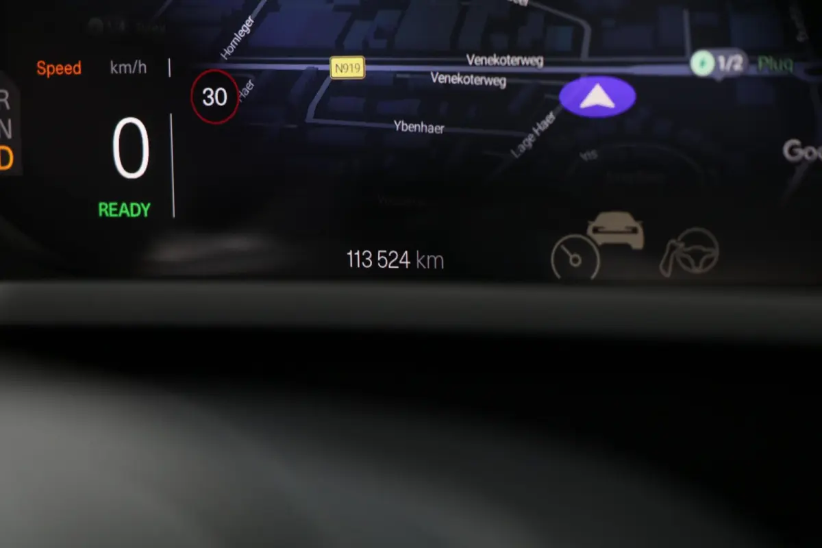 Long Range Single Motor 78 kWh AdaptiveCruise Pilot Pack MemoryZetels Stoelverwarming 360View AppleCarplay 113000KM BJ2021