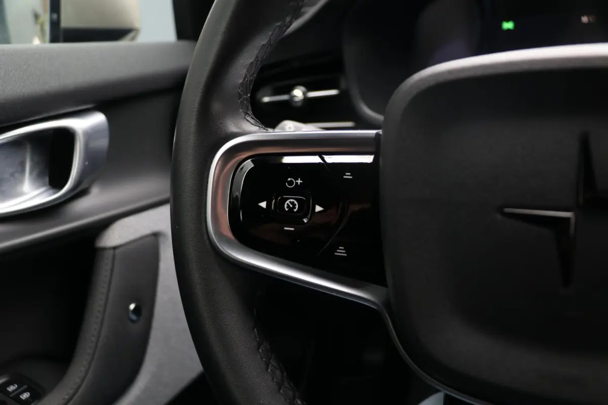 Long Range Single Motor 78 kWh AdaptiveCruise Pilot Pack MemoryZetels Stoelverwarming 360View AppleCarplay 113000KM BJ2021