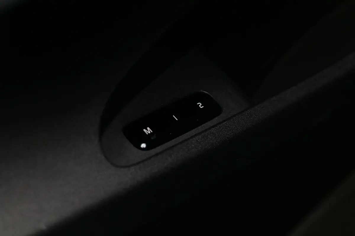 Long Range Single Motor 78 kWh AdaptiveCruise Pilot Pack MemoryZetels Stoelverwarming 360View AppleCarplay 113000KM BJ2021