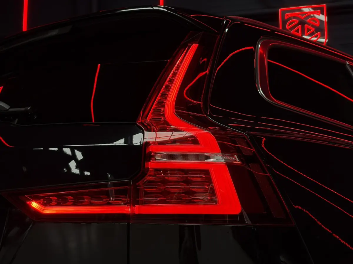 T6 PHEV AWD Ultimate Bright |PANO|TREKH.|H&K|360°