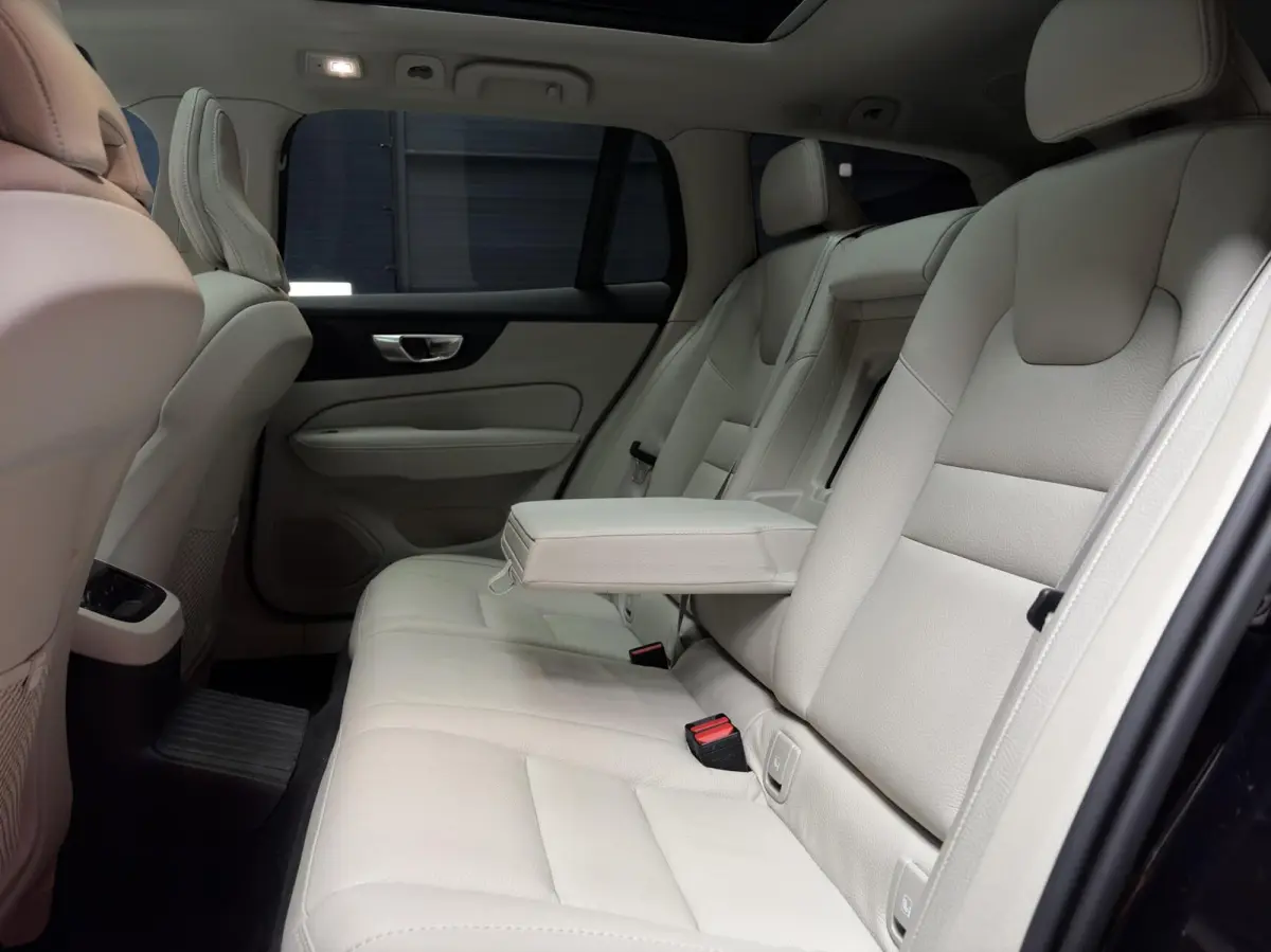 T6 PHEV AWD Ultimate Bright |PANO|TREKH.|H&K|360°