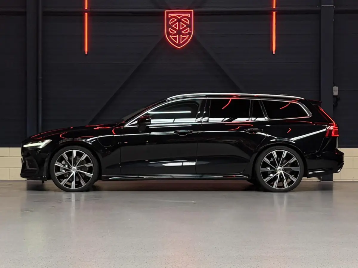 T6 PHEV AWD Ultimate Bright |PANO|TREKH.|H&K|360°