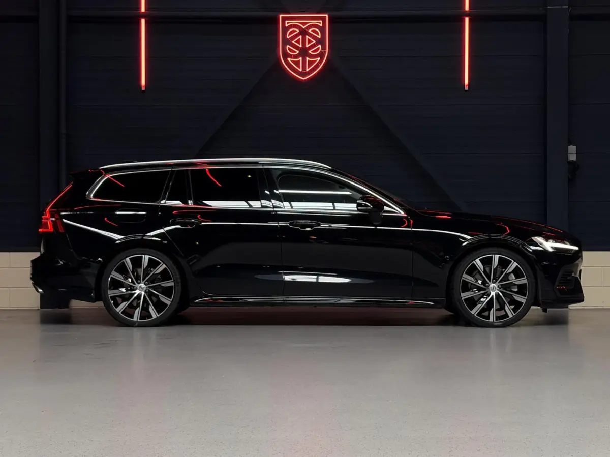 T6 PHEV AWD Ultimate Bright |PANO|TREKH.|H&K|360°