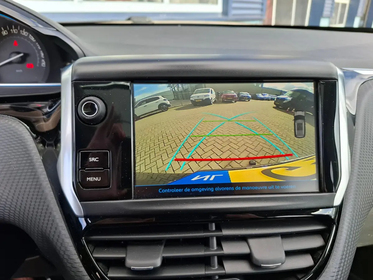 1.2 Allure 110 PK | Achteropkomend verkeer waarschuwing | Achteruitrijcamera | Bestuurdersstoel in hoogte verstelbaar