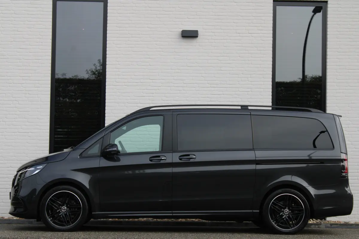 300d / Exclusive / AMG / DC / Elec Stoelen / 360 Cam / Burmester / Vol Opties / NIEUWSTAAT.