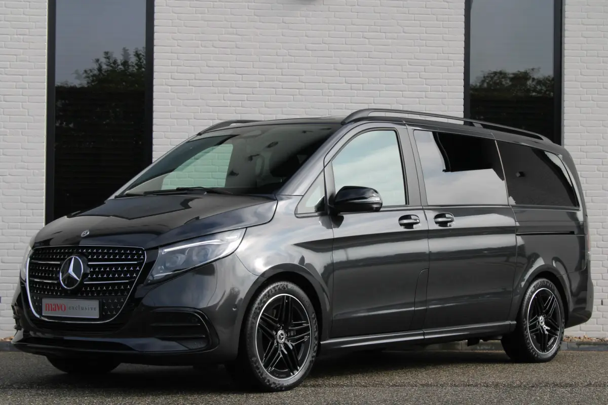 300d / Exclusive / AMG / DC / Elec Stoelen / 360 Cam / Burmester / Vol Opties / NIEUWSTAAT.