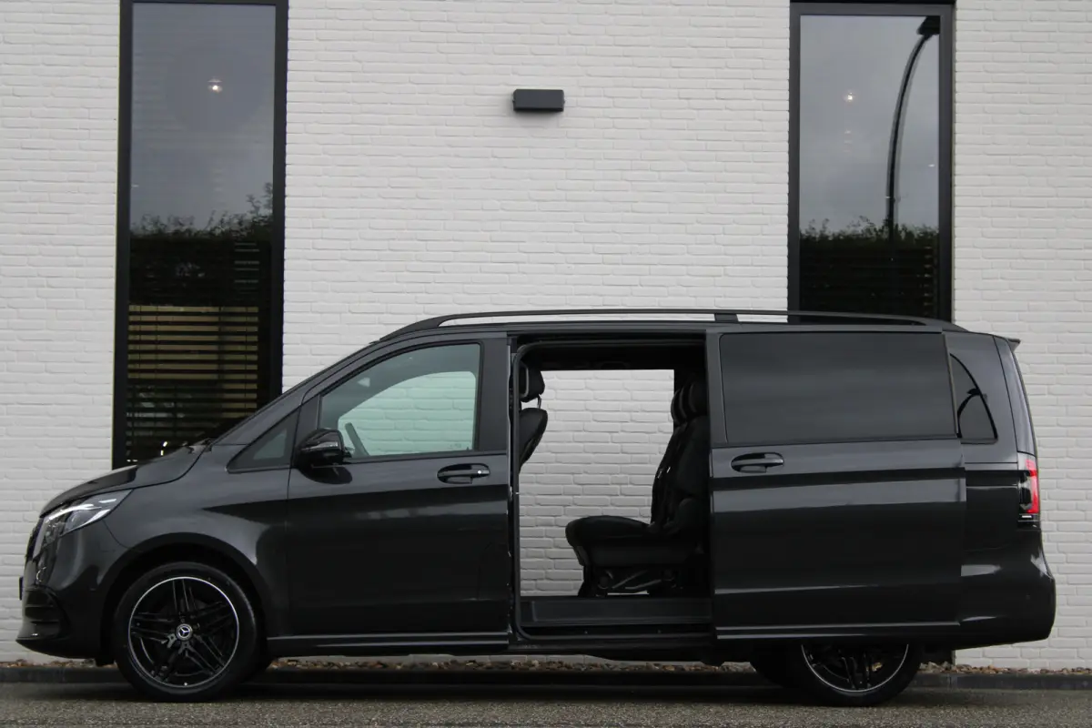300d / Exclusive / AMG / DC / Elec Stoelen / 360 Cam / Burmester / Vol Opties / NIEUWSTAAT.