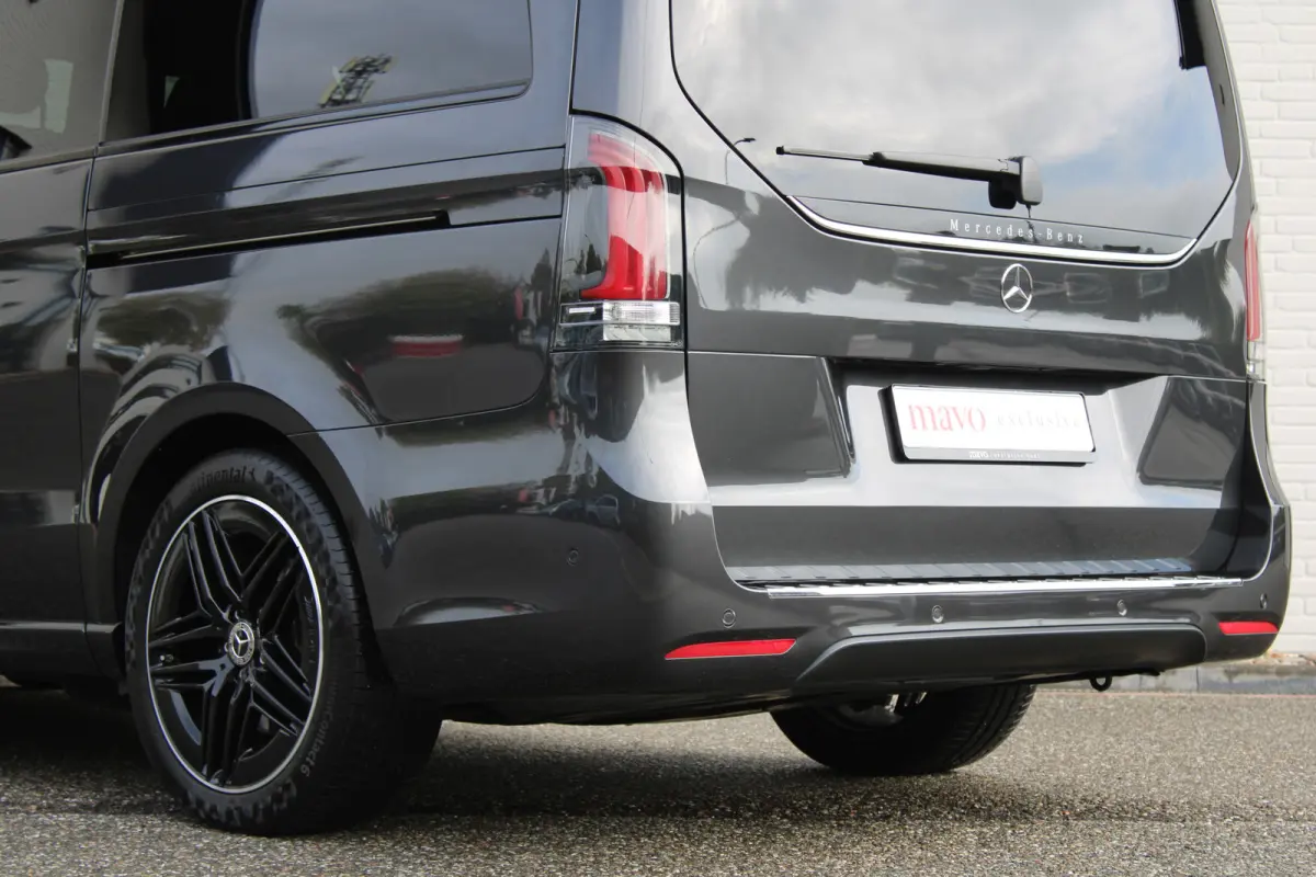 300d / Exclusive / AMG / DC / Elec Stoelen / 360 Cam / Burmester / Vol Opties / NIEUWSTAAT.