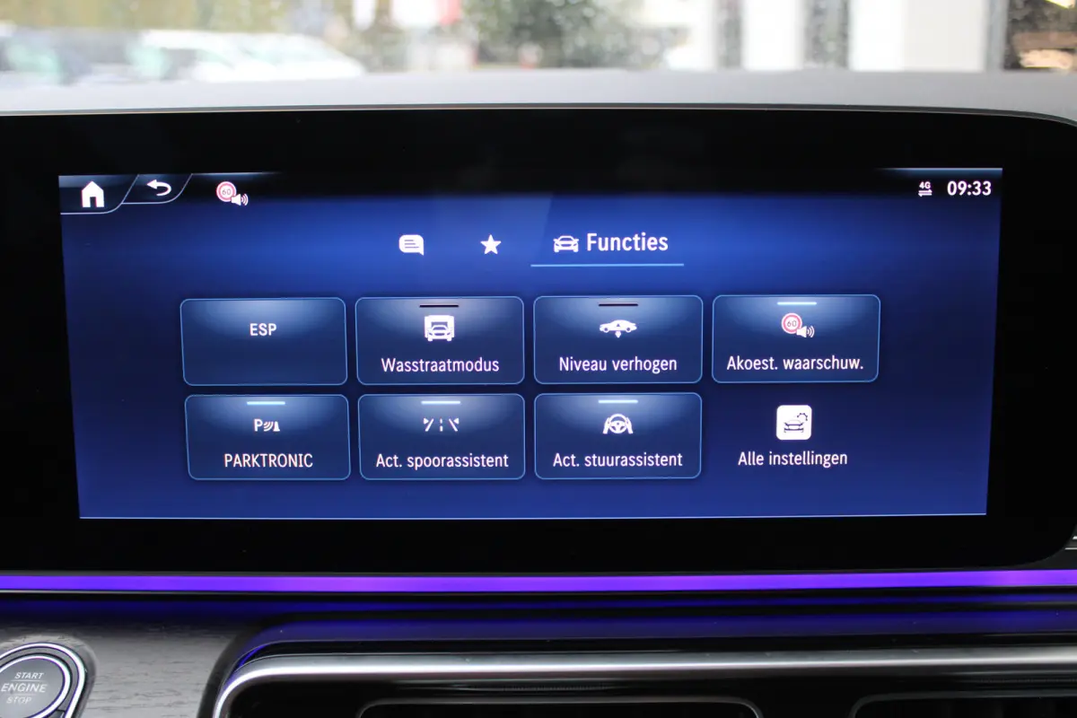 300d / AMG / DC / Luchtvering / Elec Stoelen / 360 Camera / Burmester / Vol Opties / NIEUWSTAAT