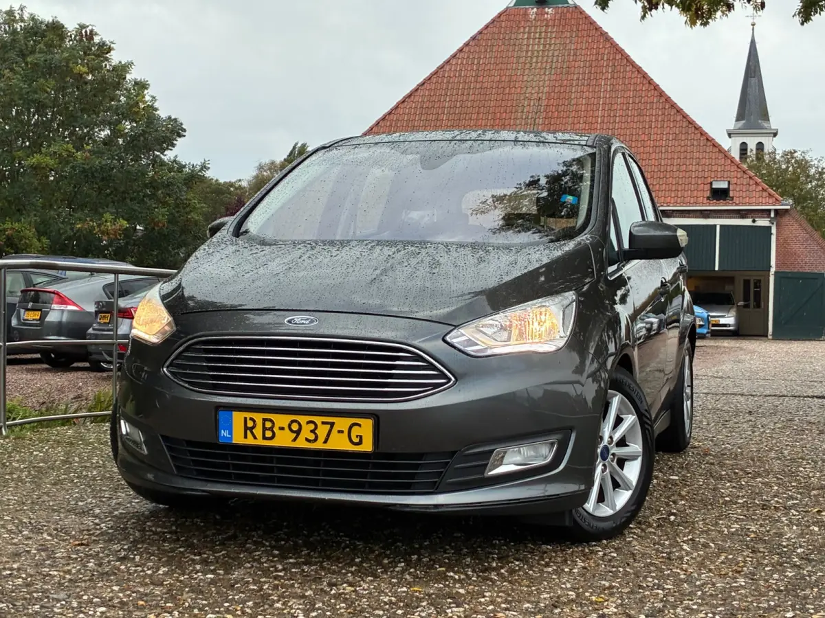 1.0 Titanium | Pano + Cruise + Clima Nu € 6.975,-!!!