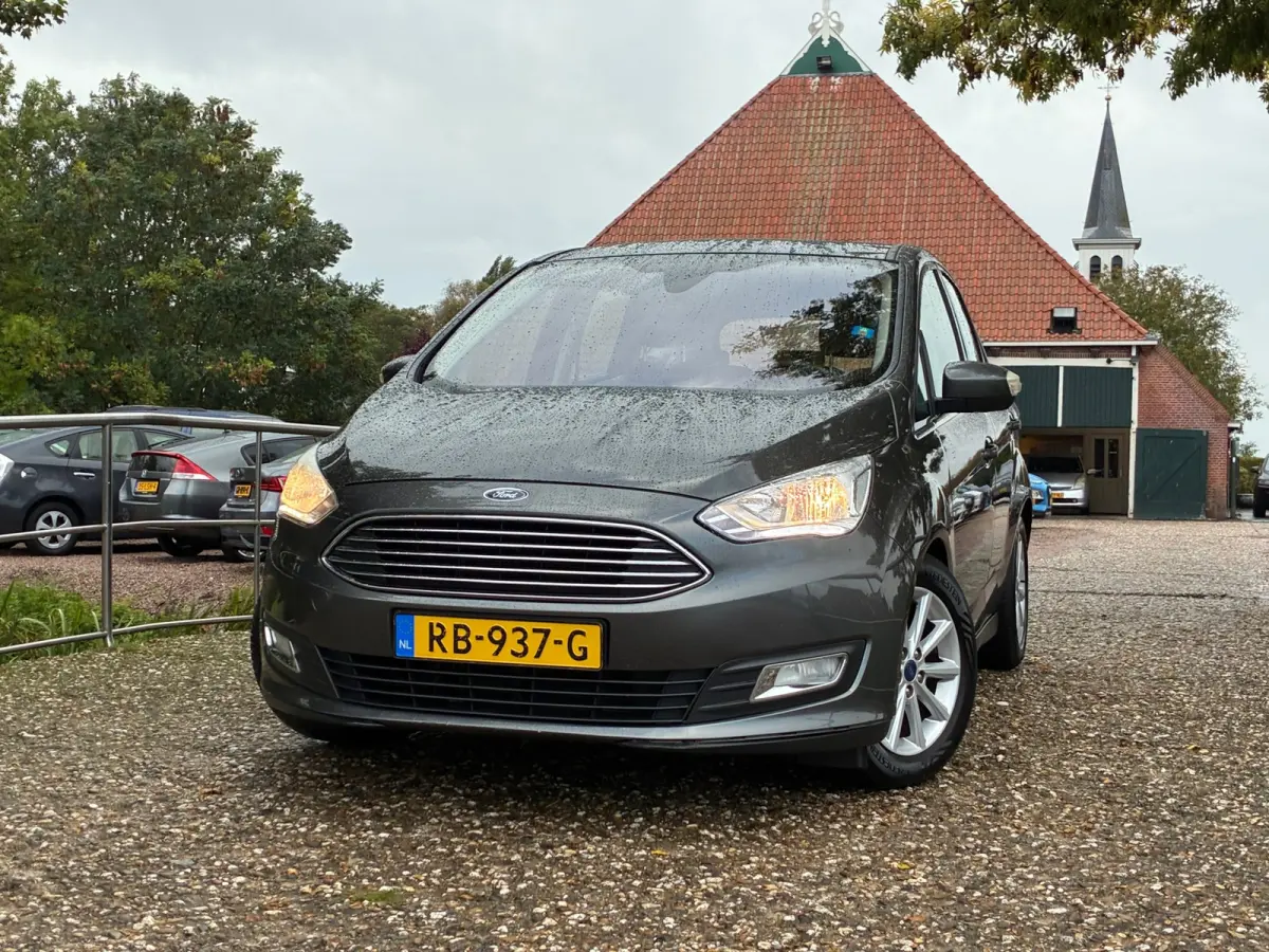 1.0 Titanium | Pano + Cruise + Clima Nu € 6.975,-!!!