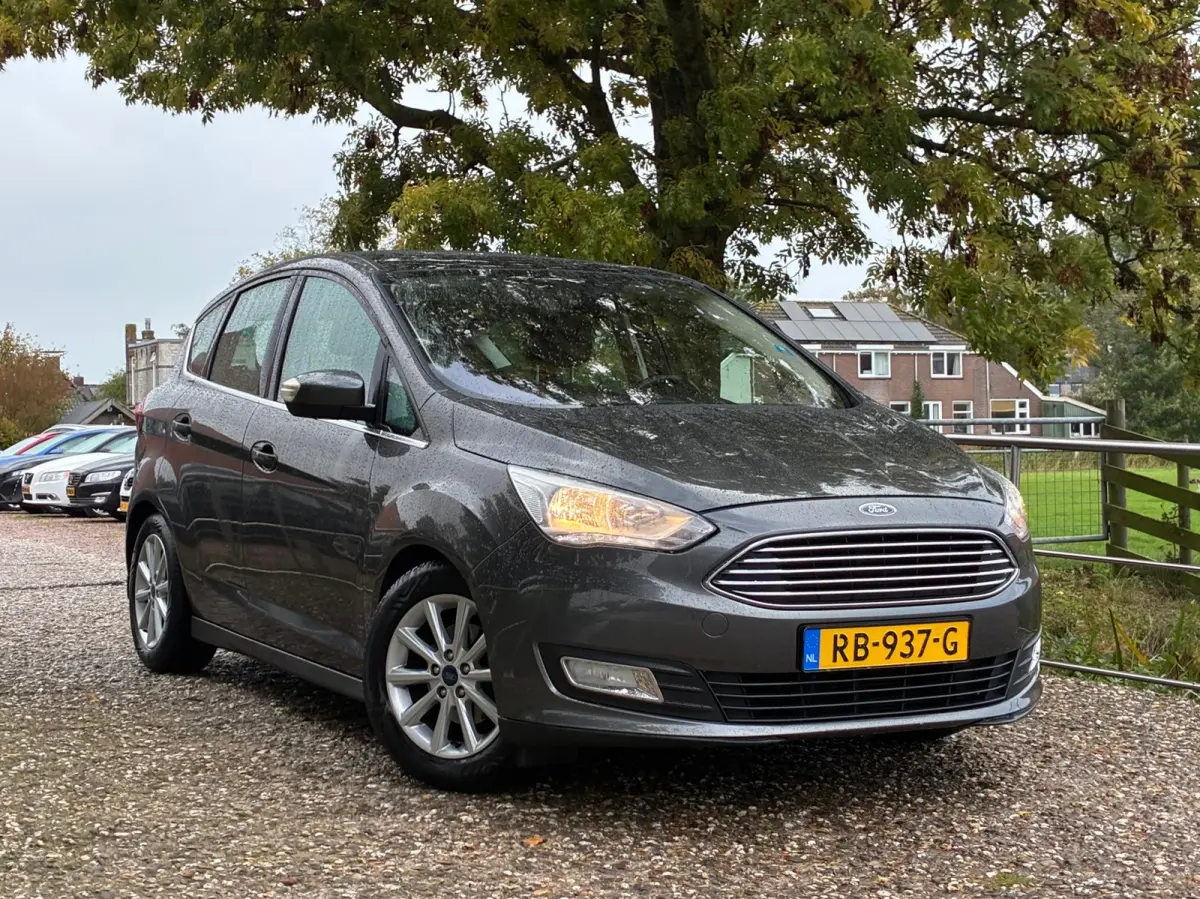 1.0 Titanium | Pano + Cruise + Clima Nu € 6.975,-!!!