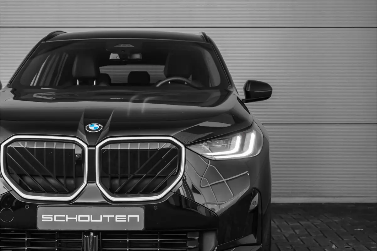 30e xDrive M-Sport H/K Pano HUD Driving Assist Plus 360°